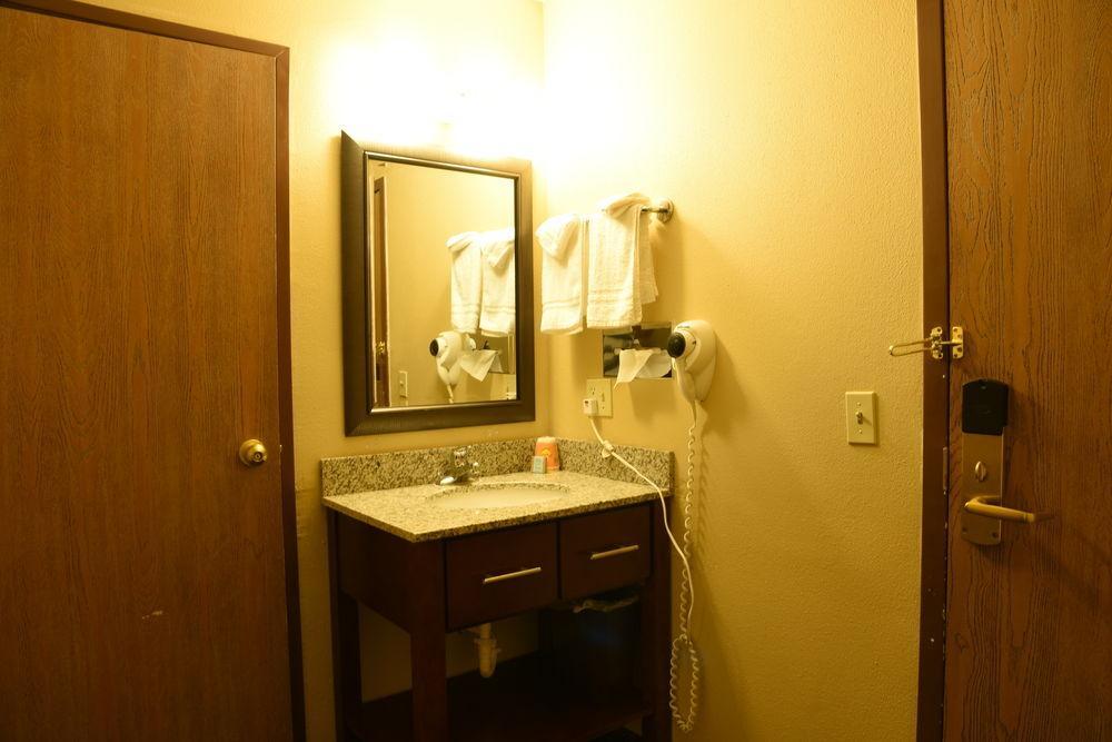 רפיד סיטי Dakota Pines Inn מראה חיצוני תמונה